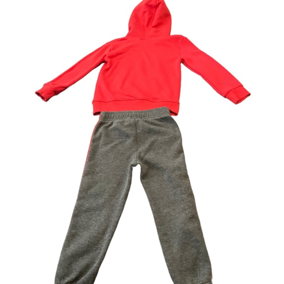 Under ARMOUR  set toddlers - Picture 8 of 9